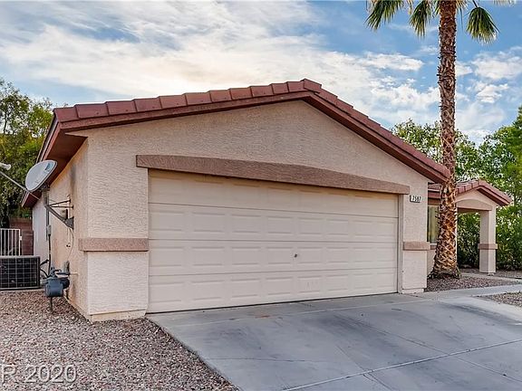 4th image of 7587 Rolling River Dr