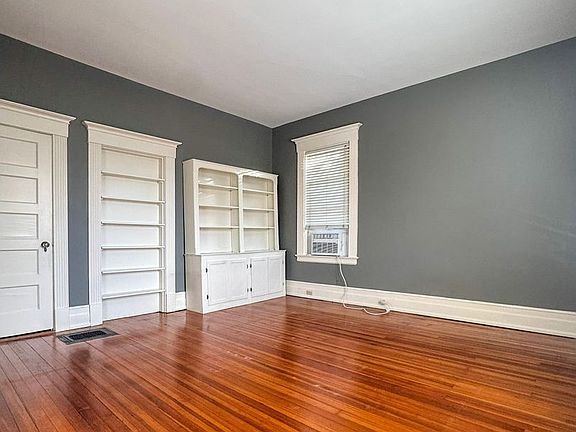 3rd image of 1432 Saint James Ct #4