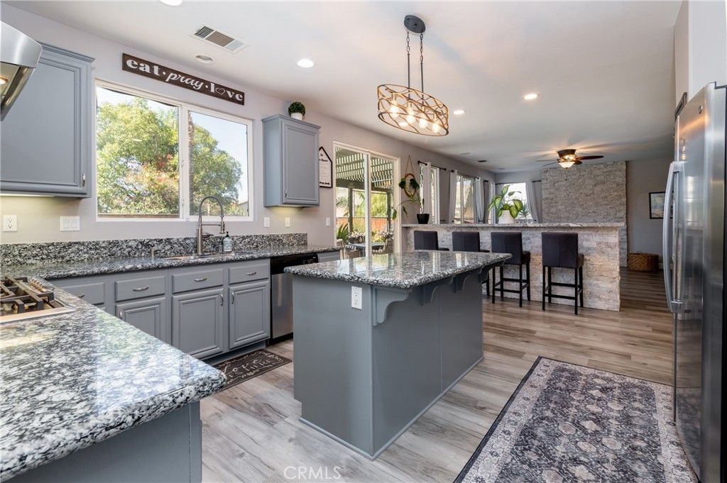Apartment in Moreno Valley, Riverside - View 3