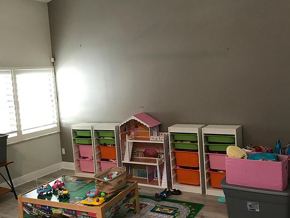 5th image of 6741 Edgeworth Dr