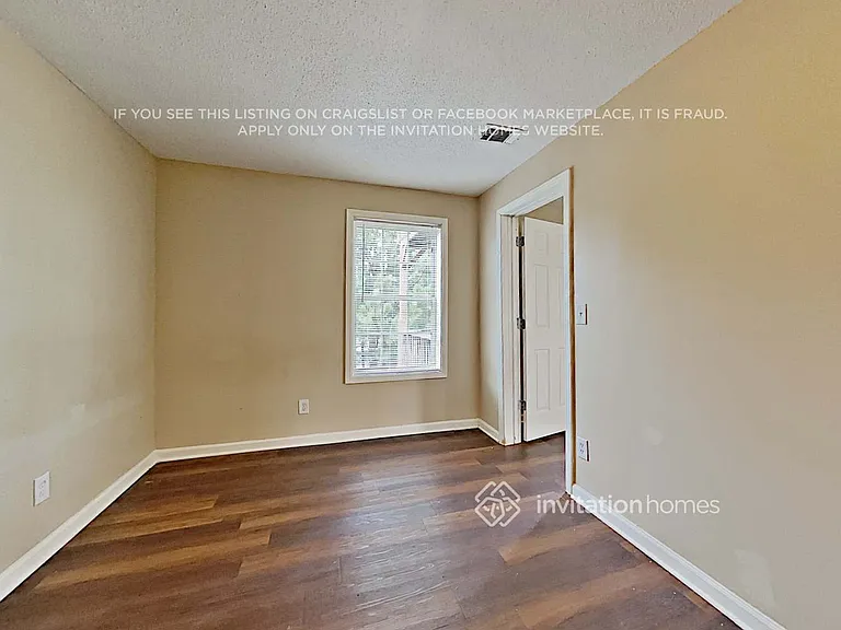 5817 Bradshaw Ct — Photo 13