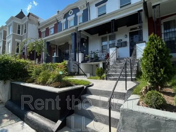 318 Seaton Pl NE #A, Washington, DC 20002
