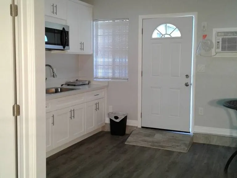 800 San Carlo Ave #1 — Photo 7