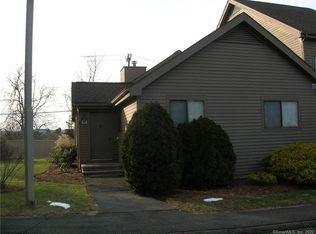 4 Canterbury Ct #1, Middletown, CT 06457