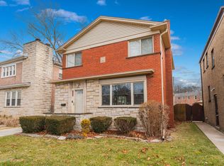 7805 S Paxton Ave, Chicago, IL 60649