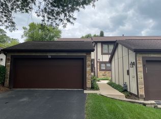 16 Roosevelt St, Saint Charles, IL