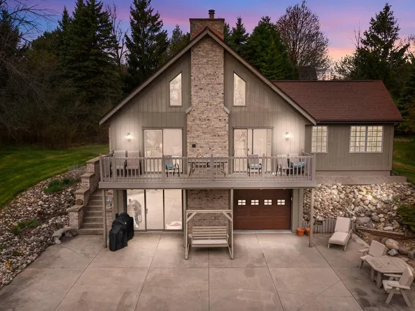 200 Silver Beach ROAD, Cedar Grove, WI 53013