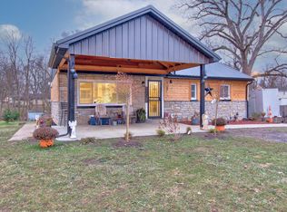 6945 London Groveport Rd, Grove City, OH 43123