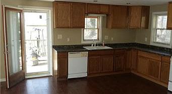 3rd image of 232 N Oxford Ave