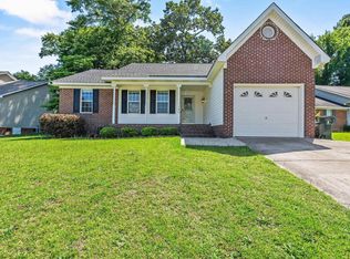 140 Whispering Glen Cir, West Columbia, SC 29170