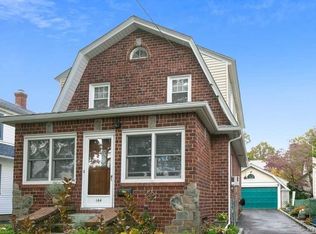 144 Violet Ave, Floral Park, NY 11001
