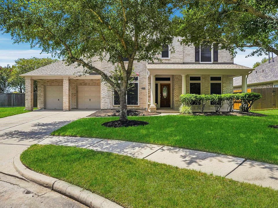 1st image of 2904 Grand Shore Ct