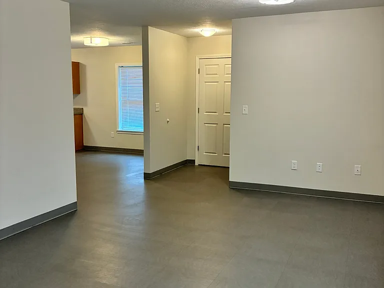 2430 2nd Ave — Photo 8