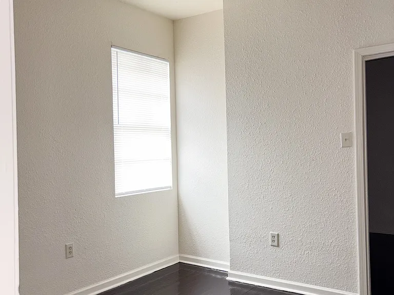 2127 New Orleans St — Photo 8