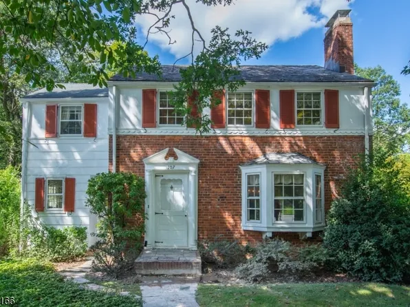 107 Hillside Ave, West Caldwell Twp., NJ 07006
