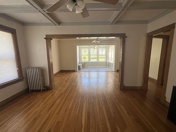 2nd image of 645 N Lombard Ave #1N
