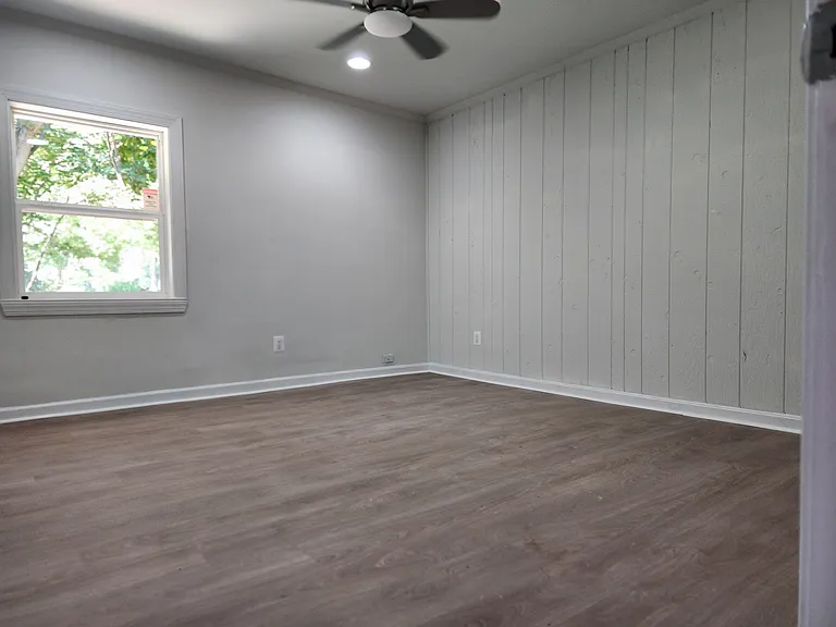 17571 Graham St — Photo 2