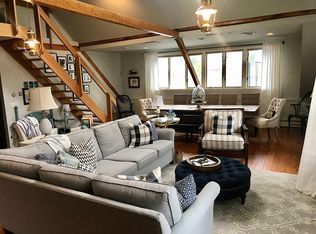 3 Bradford St, Bristol, RI 02809