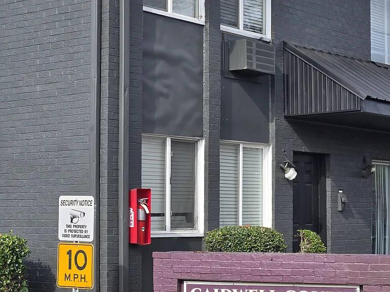 550 Harding Pl #F120 — Photo 1