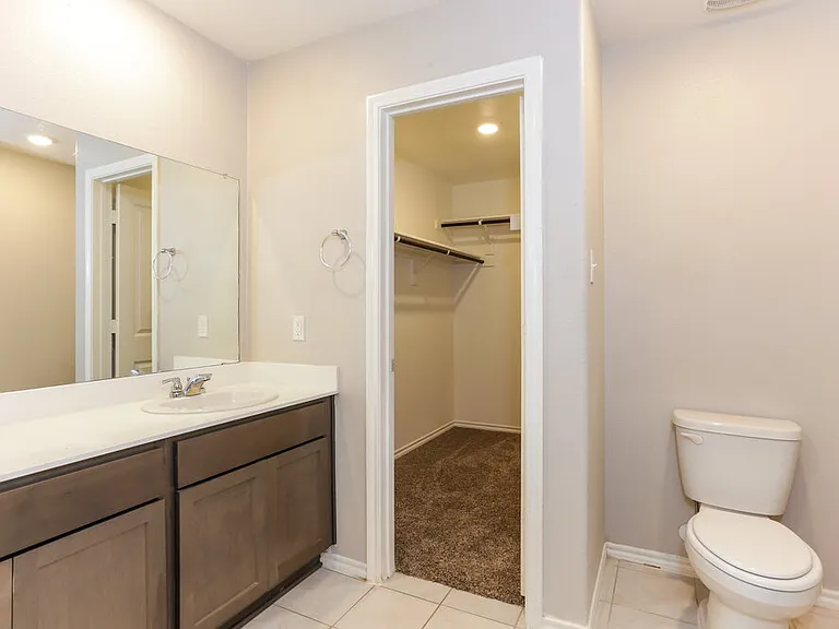 980 Alton Dr — Photo 13