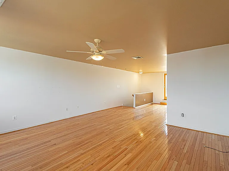 1635 E Passyunk Ave — Photo 16
