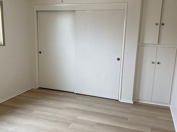 3rd image of 512 N Atlantic Blvd #L