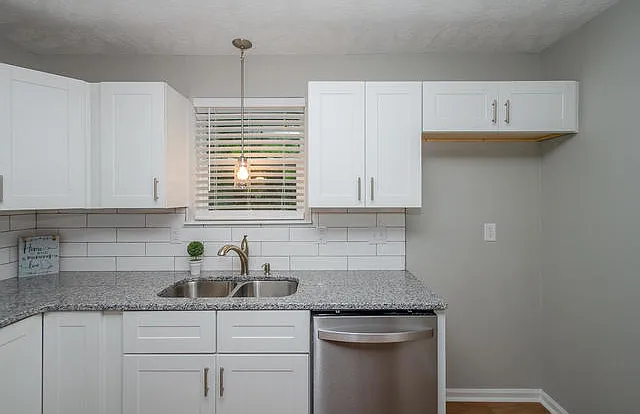 148 Shawns Way — Photo 3