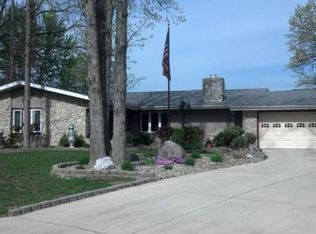 1940 Sherwood Dr, Defiance, OH 43512