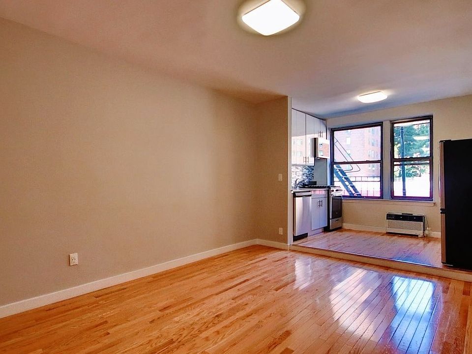 1st image of 422 E 14th St APT 2A