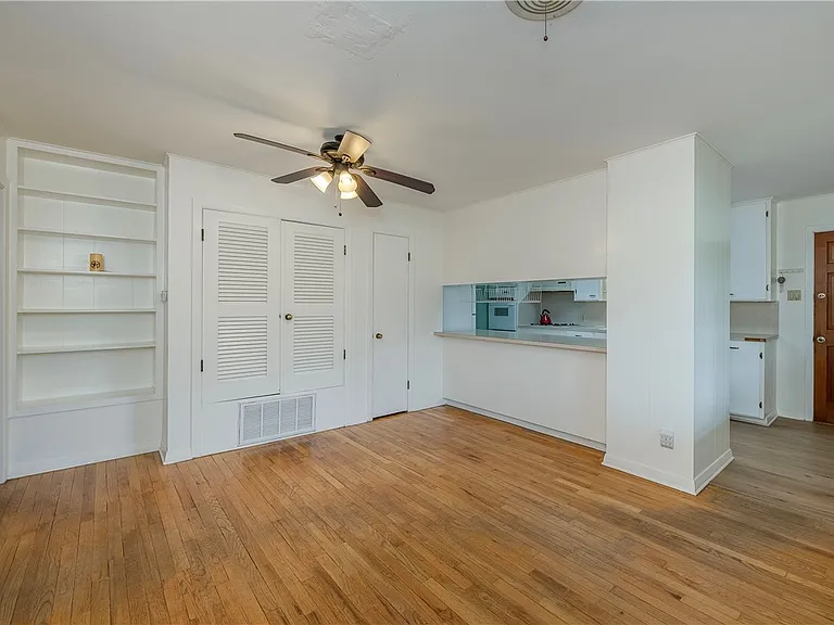 501 Helena St — Photo 6