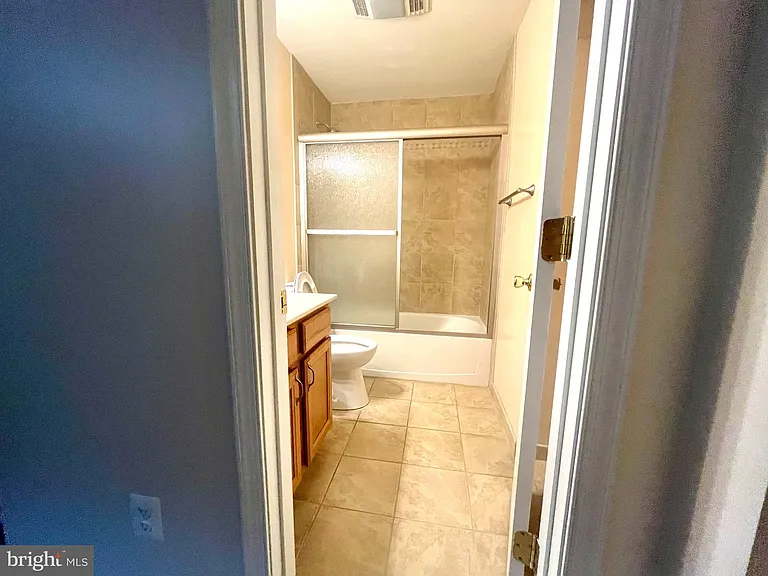 23228 Daffodil Dr — Photo 4