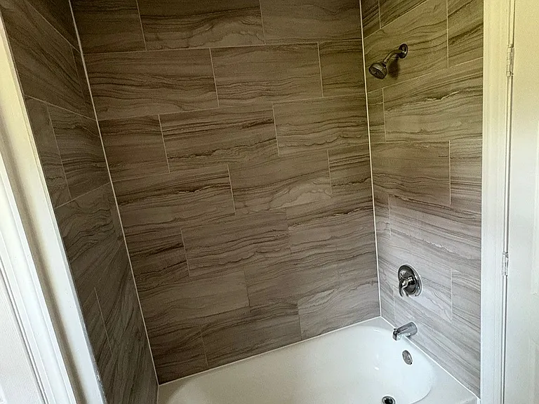 Karl Place Apartments — Photo 20