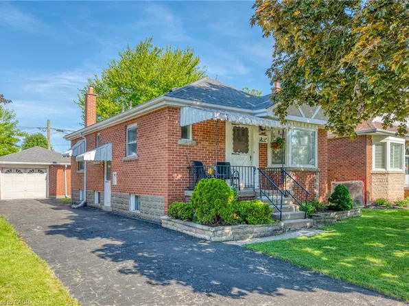 224 Glencarry Ave, Hamilton, ON L8K 3R9