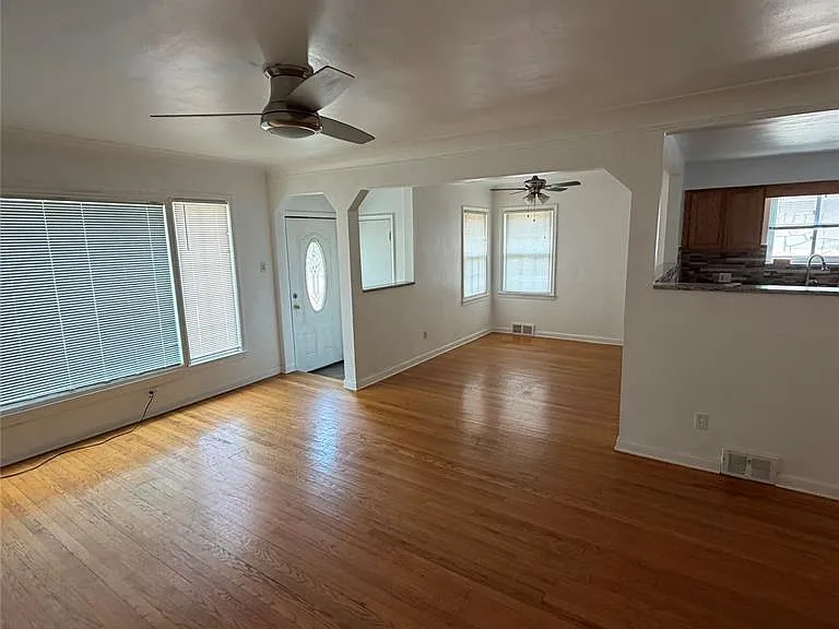 16729 W Outer Dr — Photo 5