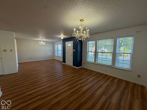 2nd image of 10605 Carrie Ln