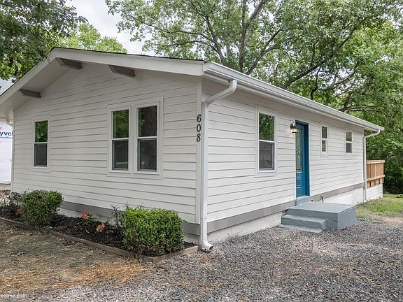 2nd image of 608 Bixler Ave