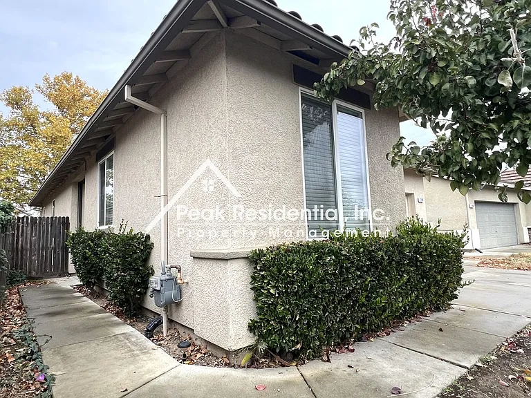 200 Sun Shower Cir — Photo 2