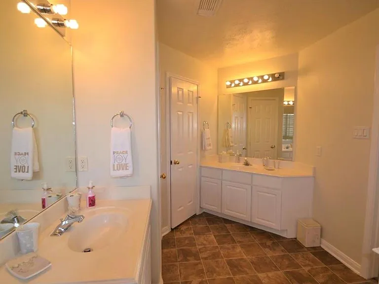 2710 Grants Lake Blvd #J10 — Photo 23