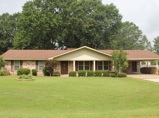 108 Parade St, Crossett, AR 71635