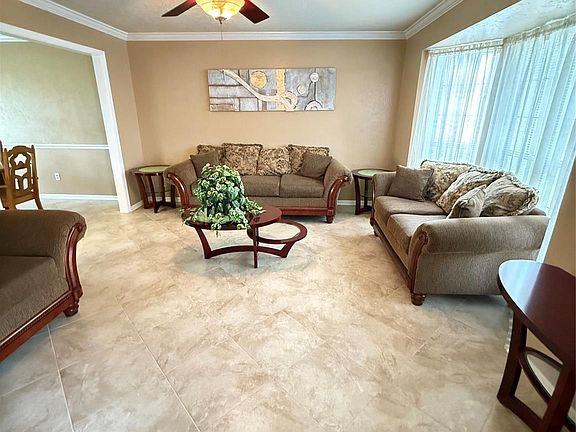 4th image of 7019 Little Redwood Dr
