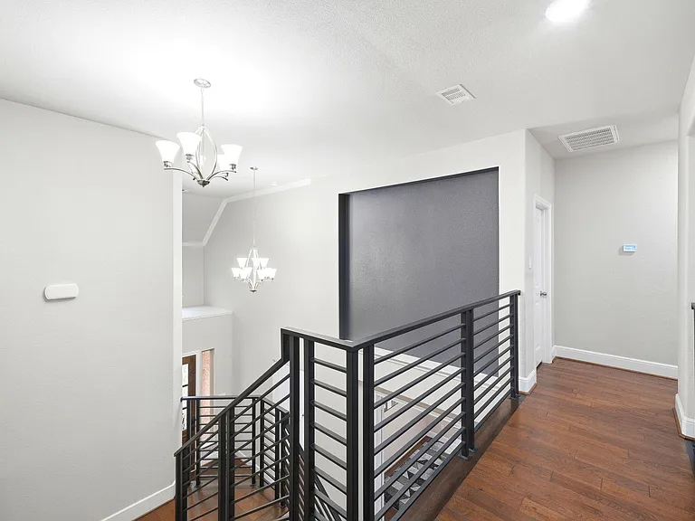 2239 Falcon Brook Dr — Photo 26