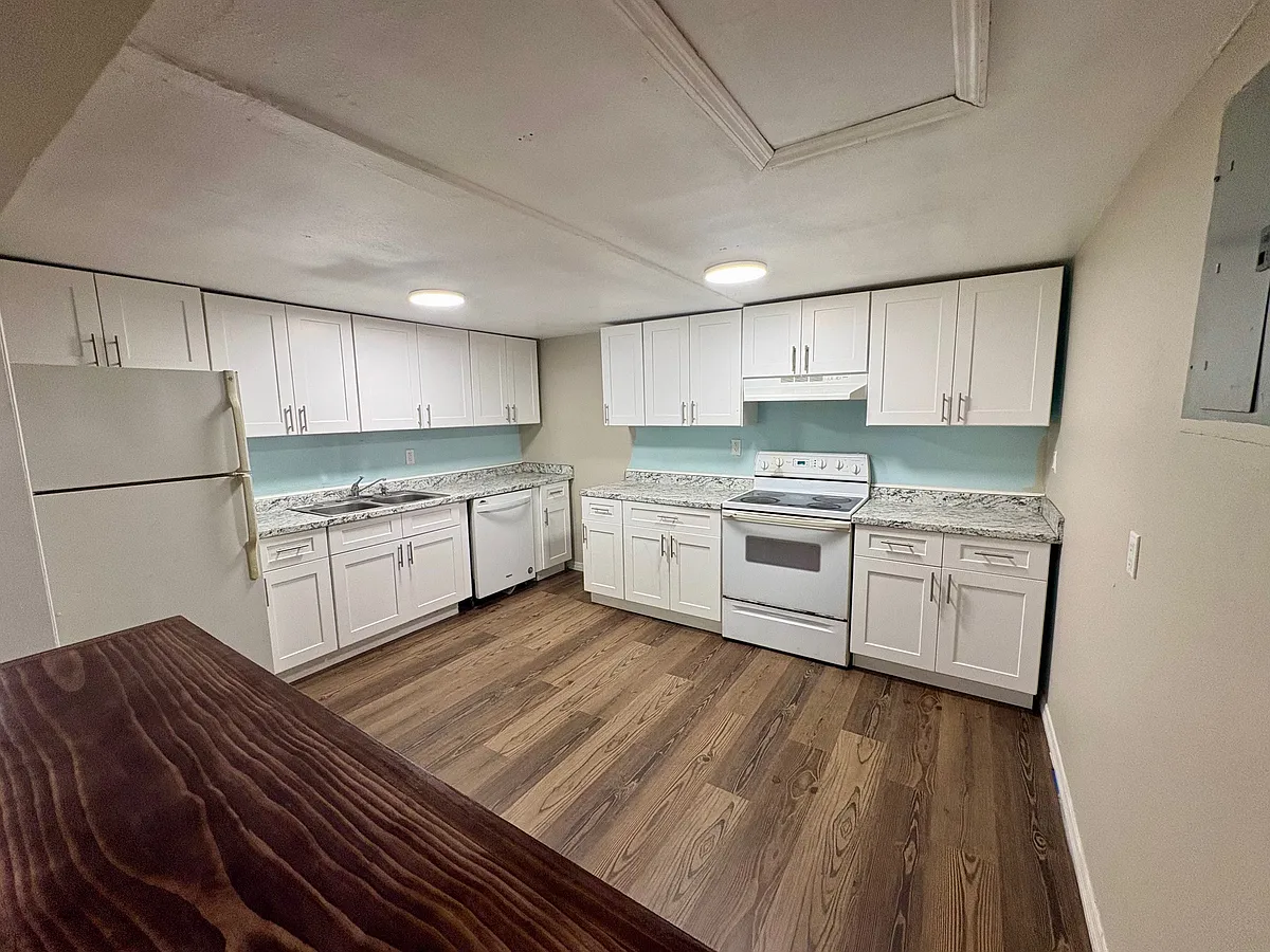 Building Photo - 3722 N 56th St #1