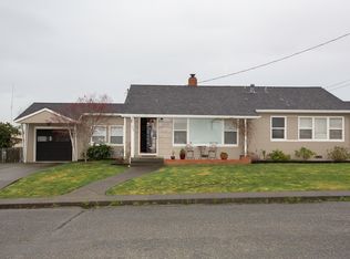 762 Perrott Ave, Loleta, CA 95551