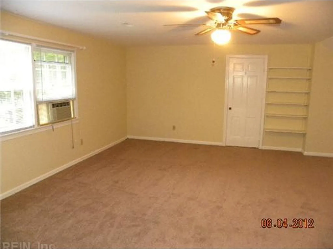 100 Earl Street. Yorktown, Va. — Photo 2