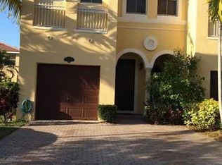 14957 SW 9th Ter, Miami, FL 33194