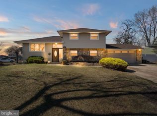 27 Randy Rd, Glendora, NJ 08029