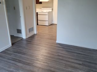 33 William Penn Dr #10, Camp Hill, PA 17011