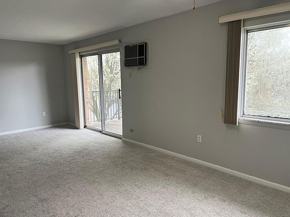 4th image of 23833 David Dr Unit 201