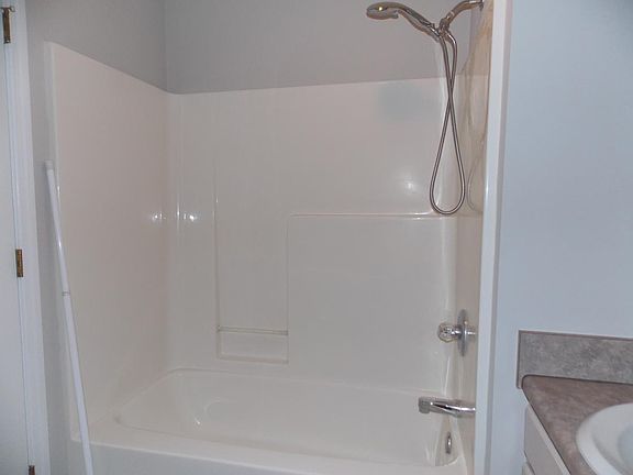 5th image of 6916 La Christa Way