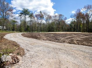 260 Hunt Rd #A, Oakham, MA 01068